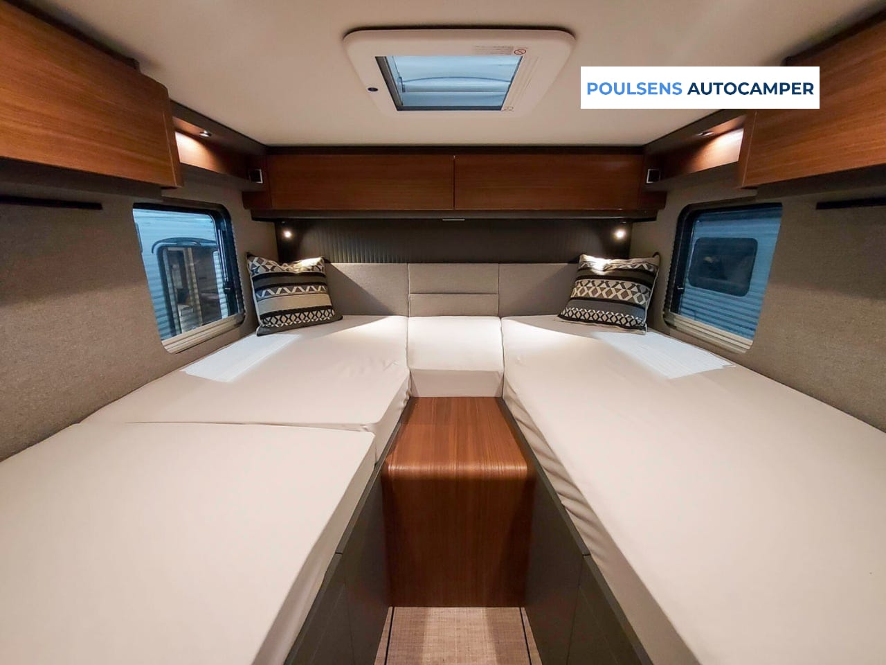 Espace couchage du Hymer B‑MC T 680 2026 avec lits simples