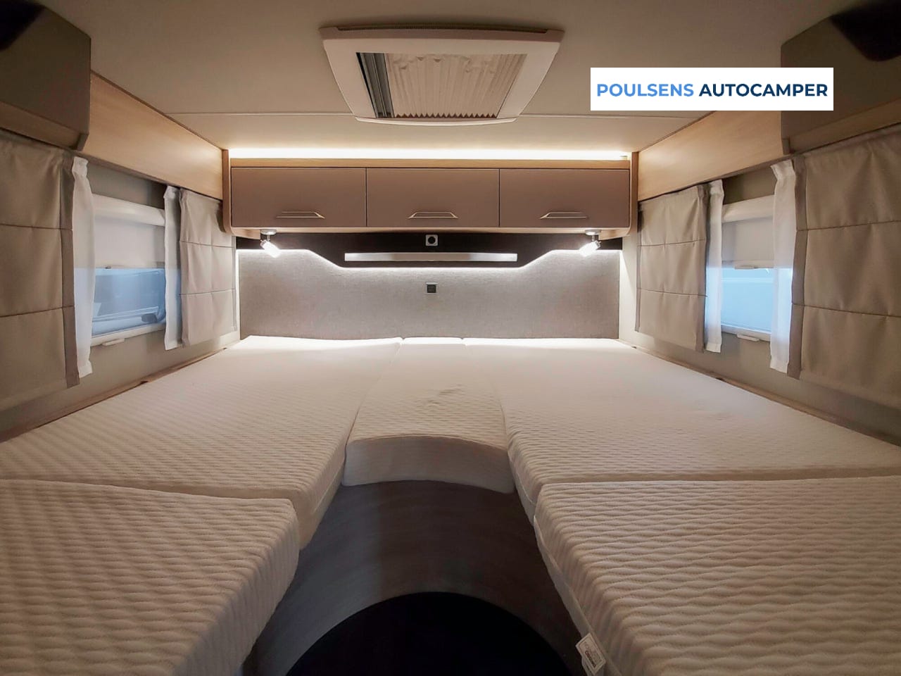 Espace couchage du Knaus Van Ti 650 Platinum Selection 4×4 avec lits simples