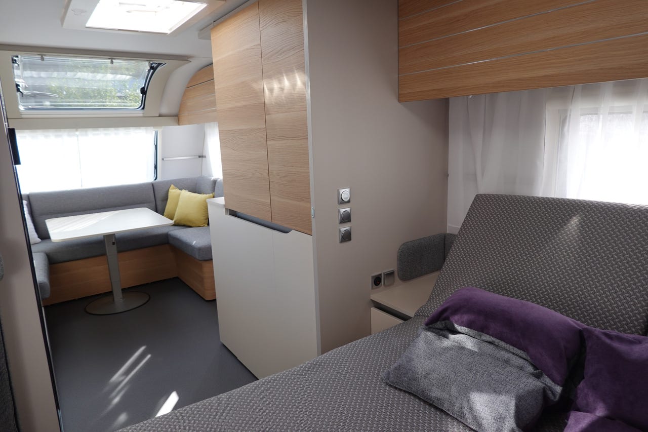Espace couchage de l’Adria Adora 613 UT+