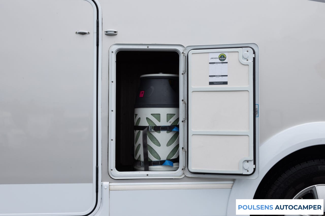 Vue extérieure du camping‑car semi‑intégré Carado T 447 2019 d’occasion