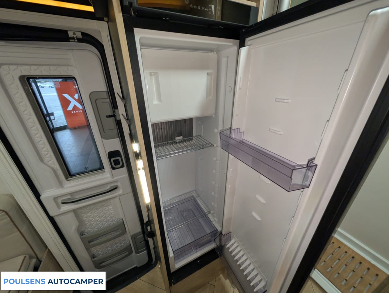 Cuisine moderne du camping-car compact Challenger X150 2025
