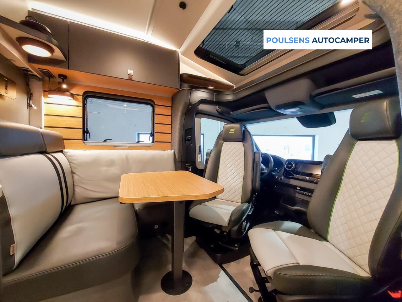Salon intérieur du Hymer ML‑T 570 CrossOver