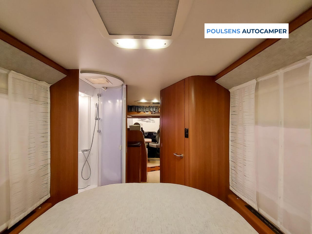 Espace couchage du LMC I 745 Sportline 2015 avec lit double