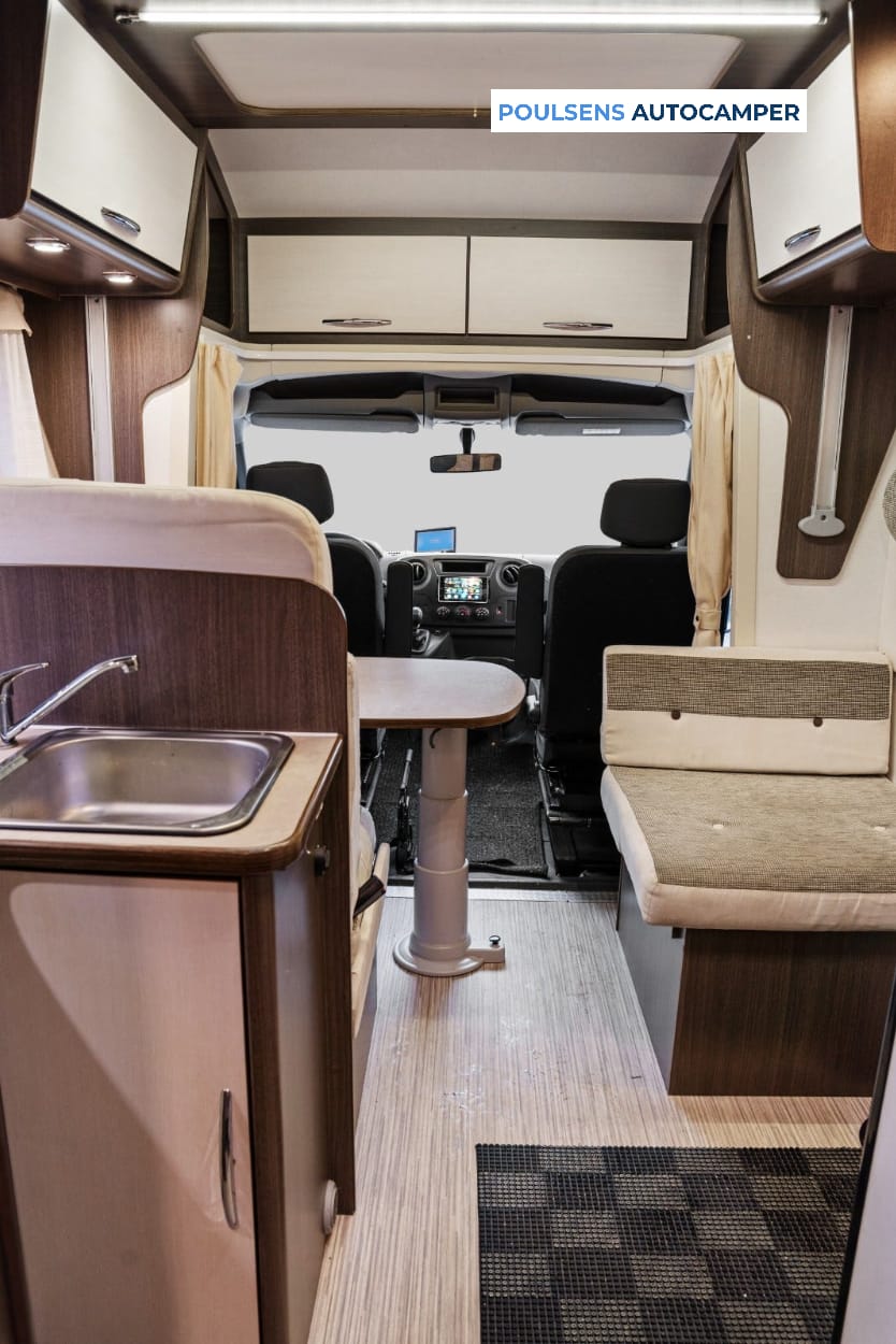 Salon intérieur du Rimor 97F3