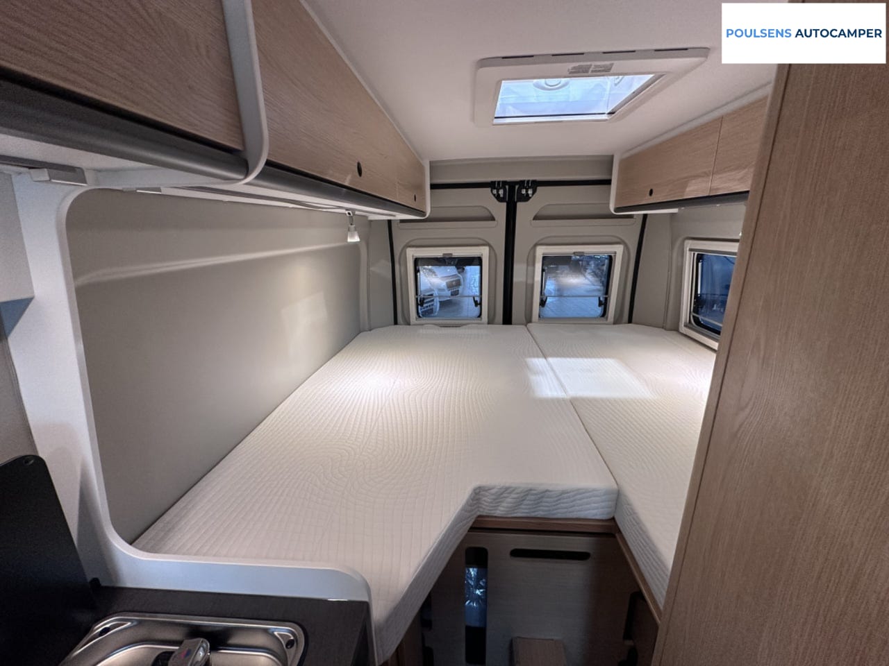 Espace couchage du Sunlight Cliff 640 Adventure